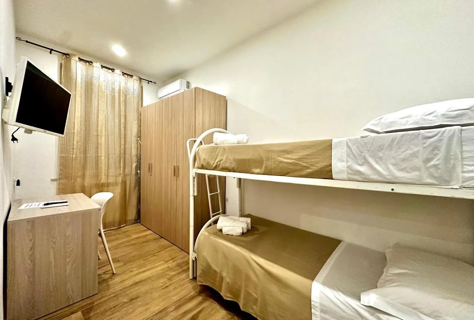 Md Apartament Coral Bahlara Palermo Italy
